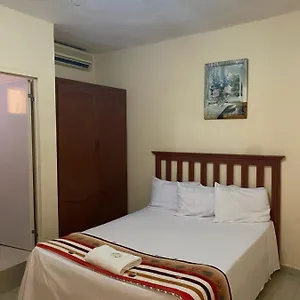 Plaza La Duarte Hotel cápsula